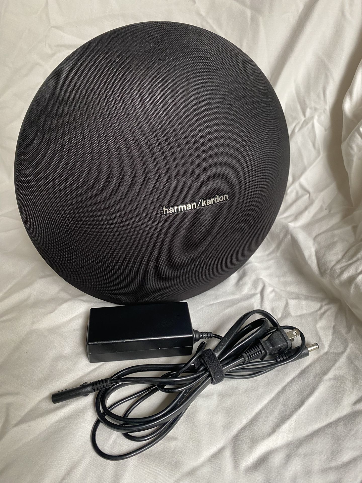 Onyx Harmon Kardon Speaker