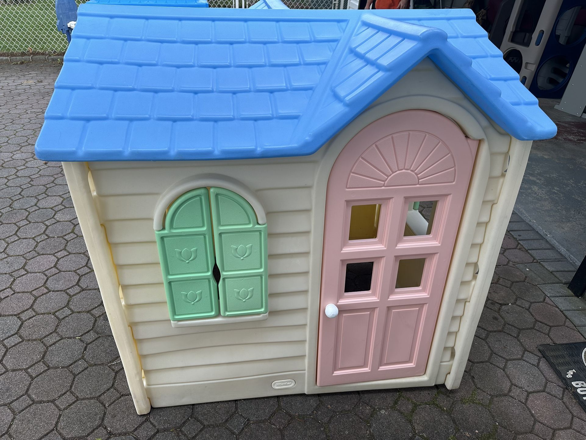 Little Tikes Country Cottage