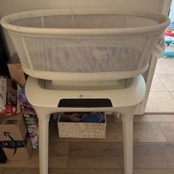 4Moms Bassinet