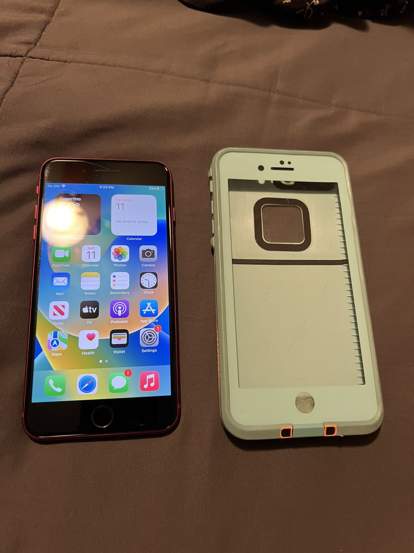 iPhone 8 Plus Unlocked For Any Carrier 64gb With Cases