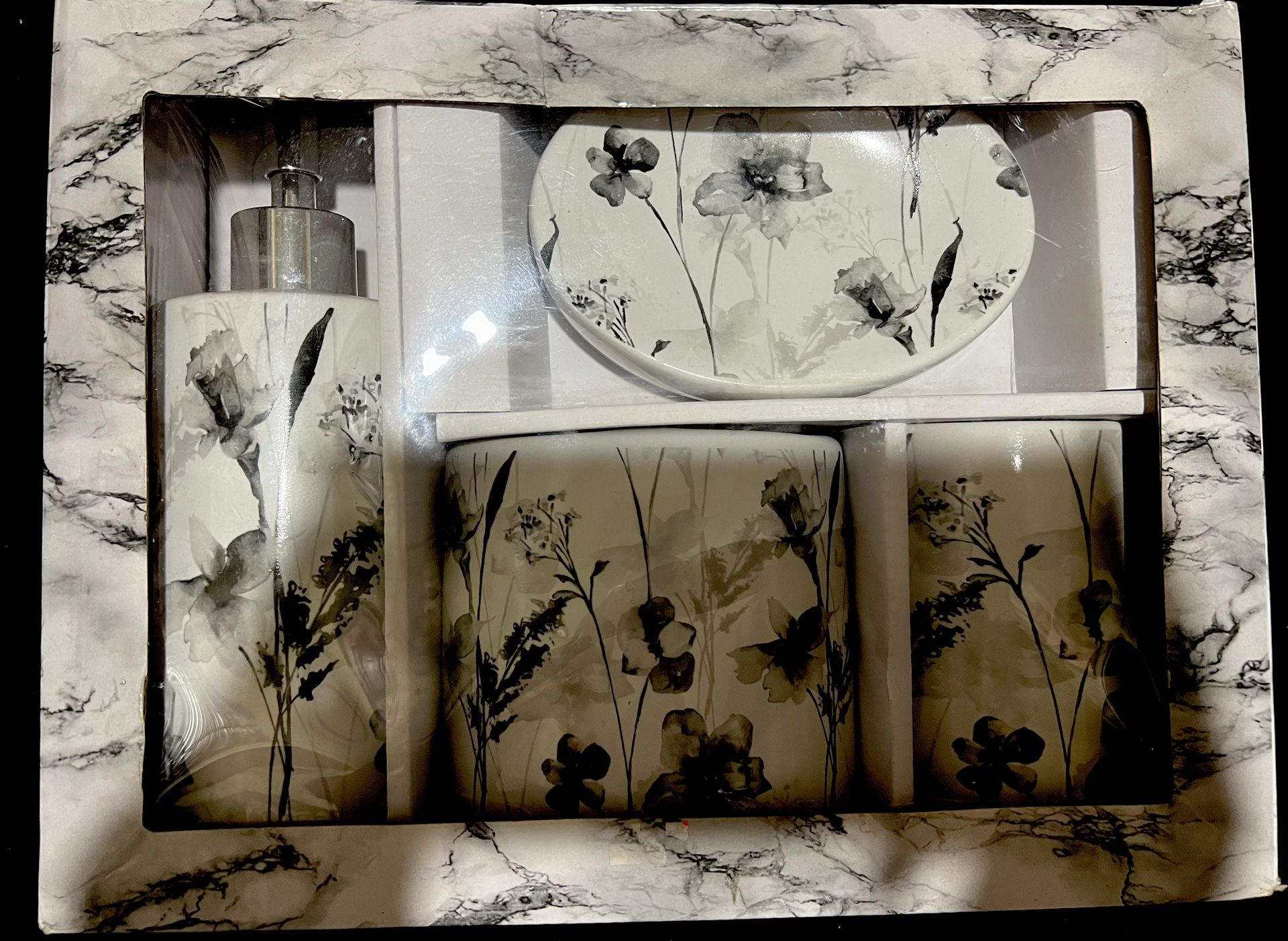 Floral Bathroom Accessory 4 Piece Set - Black and White