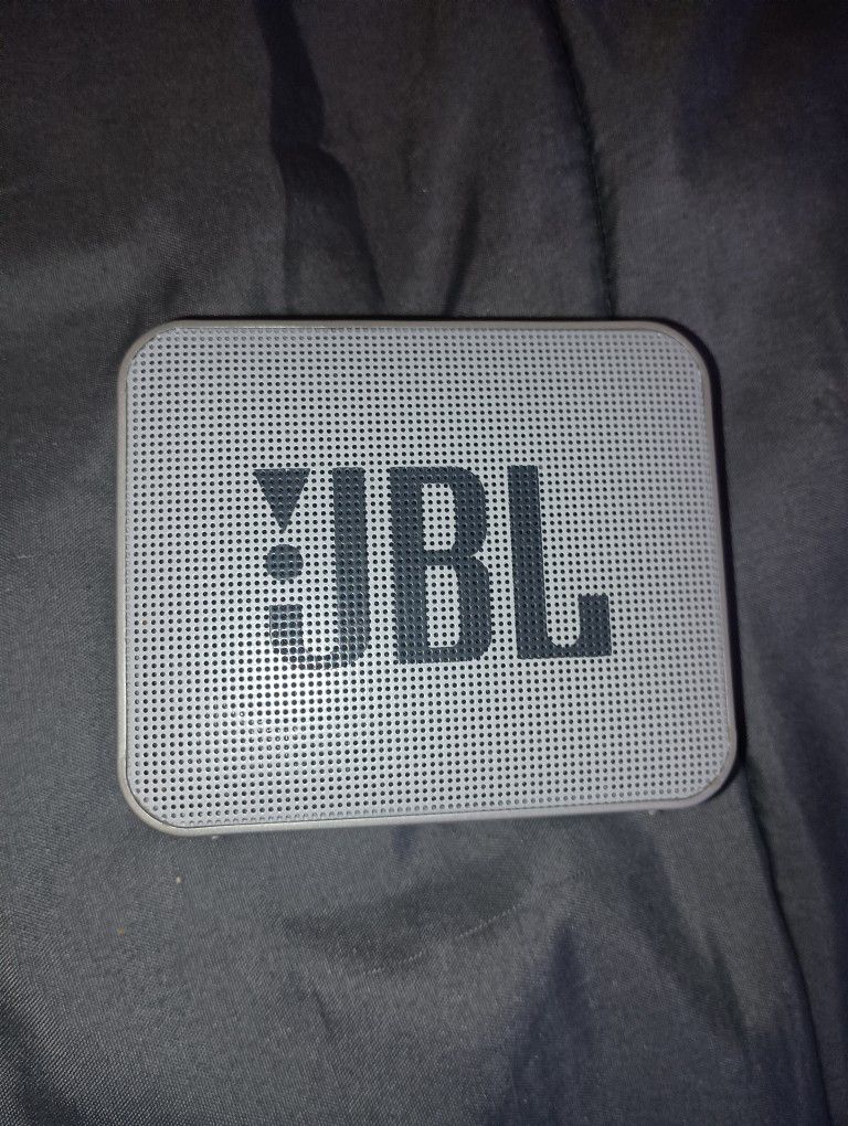 JBL Speaker. No Issues. Like New