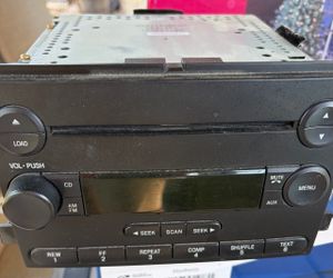Original 04 Ford 6 CD Stereo