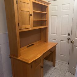 Raymor & Flanigan Oak Computer Hutch 