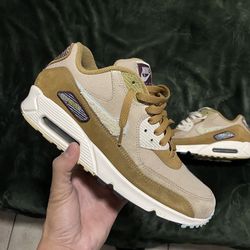 Sz 9 Air Max 90 $40 FIRM NO TRADES