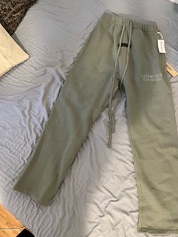 Essentials fear of god sweats