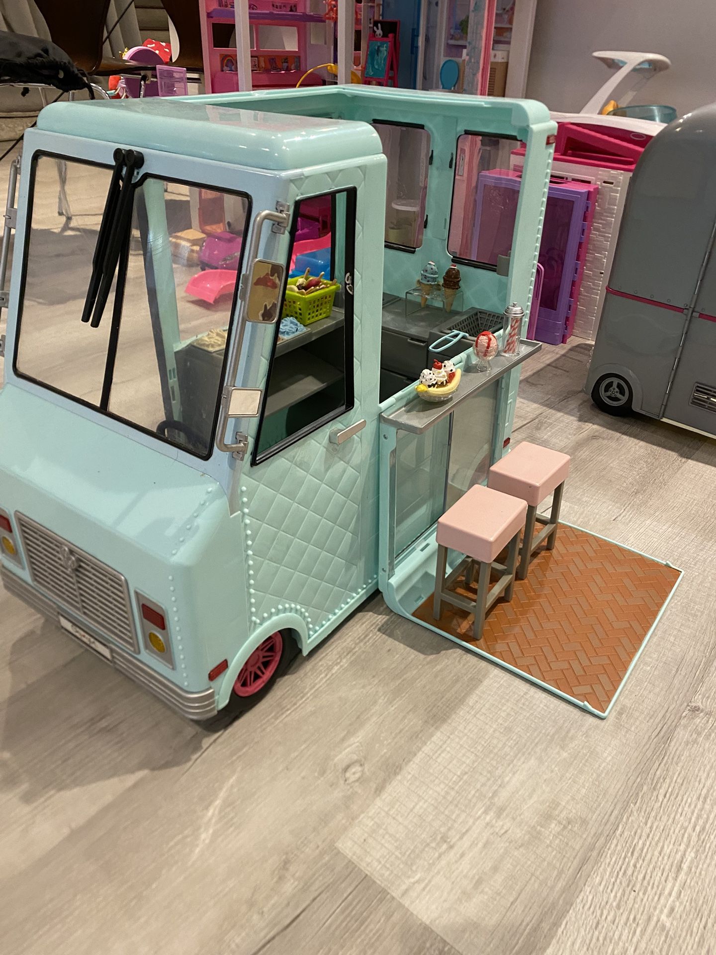 MANY American girl/OG girl/ Barbie Play sets!