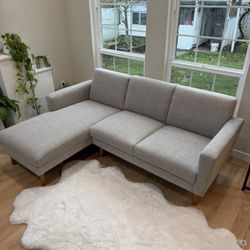 West Elm Sectional Sofa – Like New| FREE DELIVERY