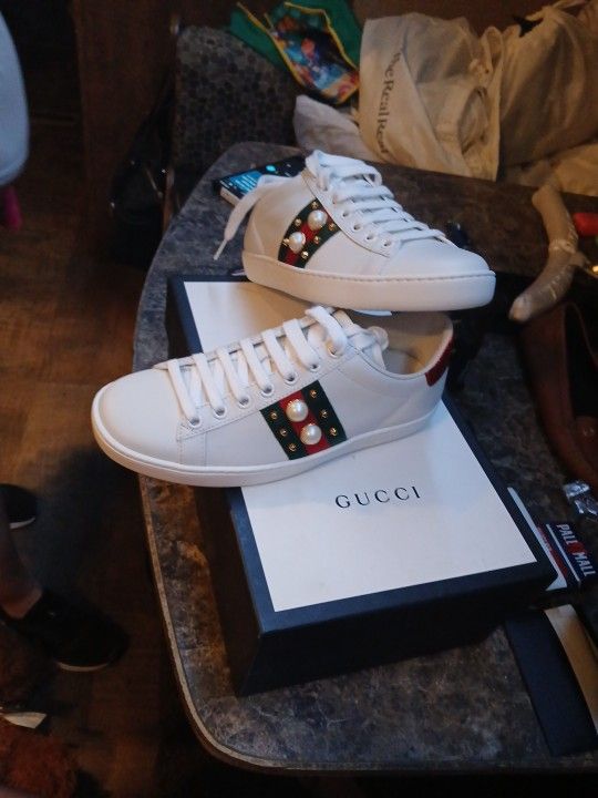 Gucci Tennies