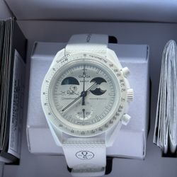 Swatch x Omega Moonswatch Earthphase Moonshine Gold “Cold Moon”