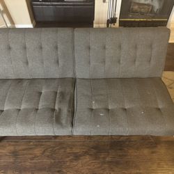 🚨FREE🚨FREE🚨GRAY FUTON🚨FREE🚨FREE🚨