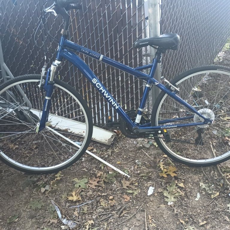 schwinn third avenue bicycle Schwinn Third Avenue Bicycle for Sale in East Providence, RI