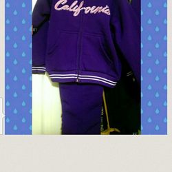 Girl 2 piece jacket and sweatpants.SIZE 5T