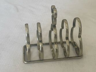 Mid-century English silver-plated six-slice wire toast rack.