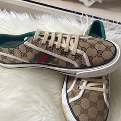 GG Mens Shoes Size 9/9.5/10