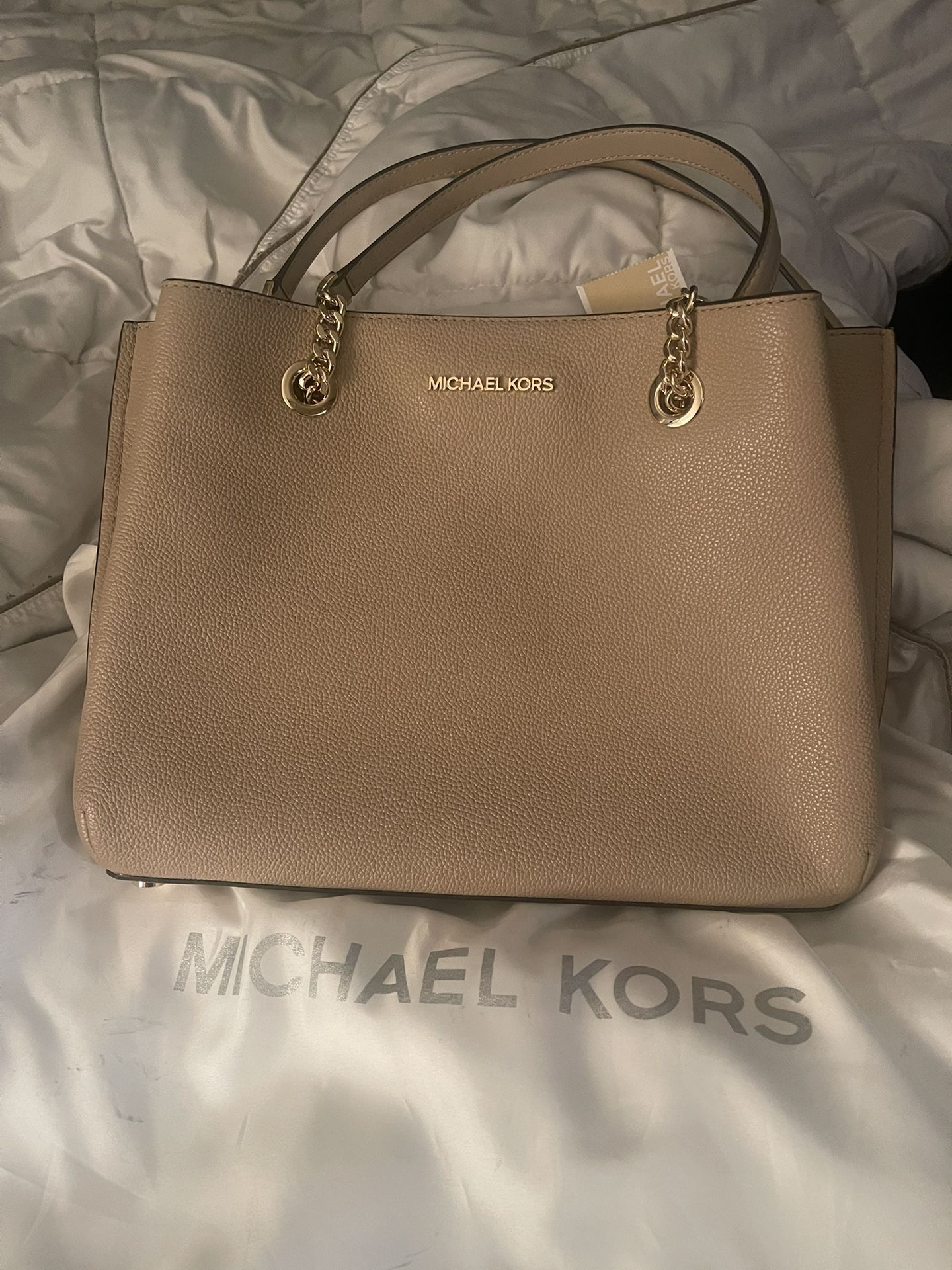 Michael Kors Sachet Handbag