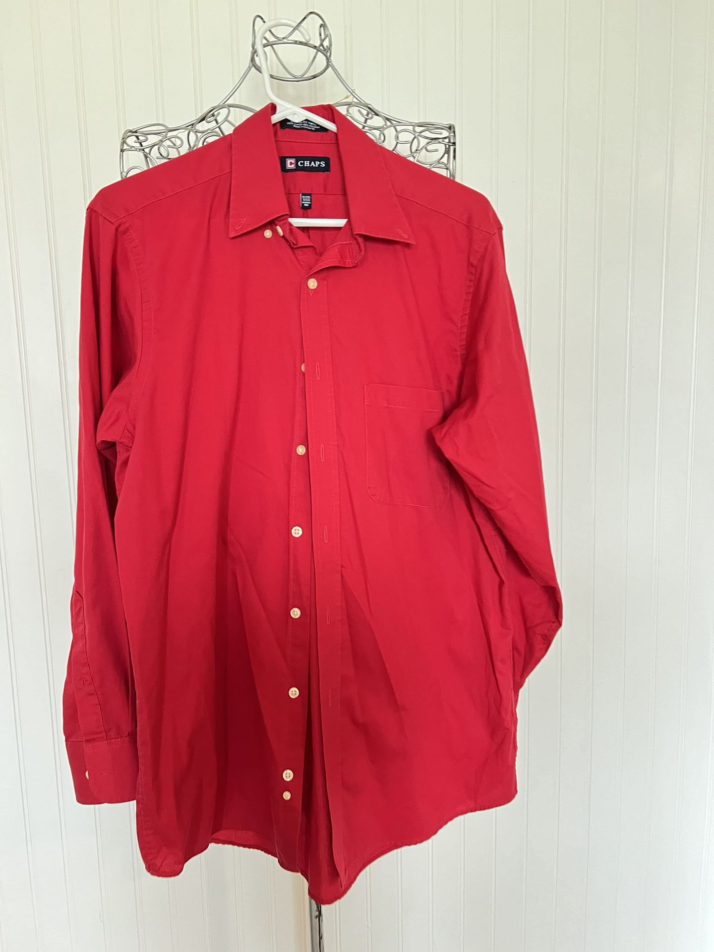 Chaps Men's Button Down Long Sleeve Shirt  Easy Care red Solid   15-15½ 32/33