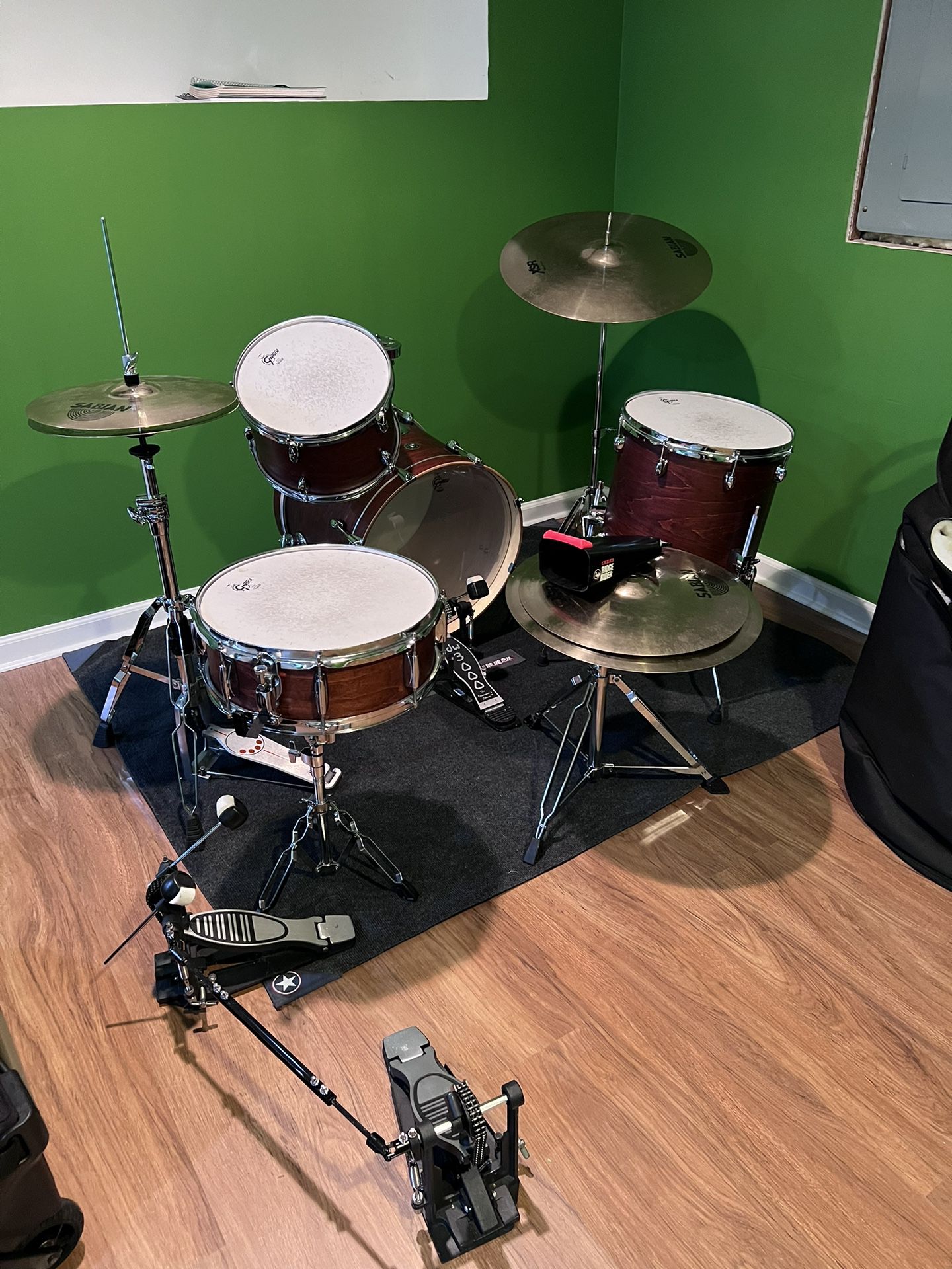 Gretsch Catalina Club Jazz drum Set With Cases
