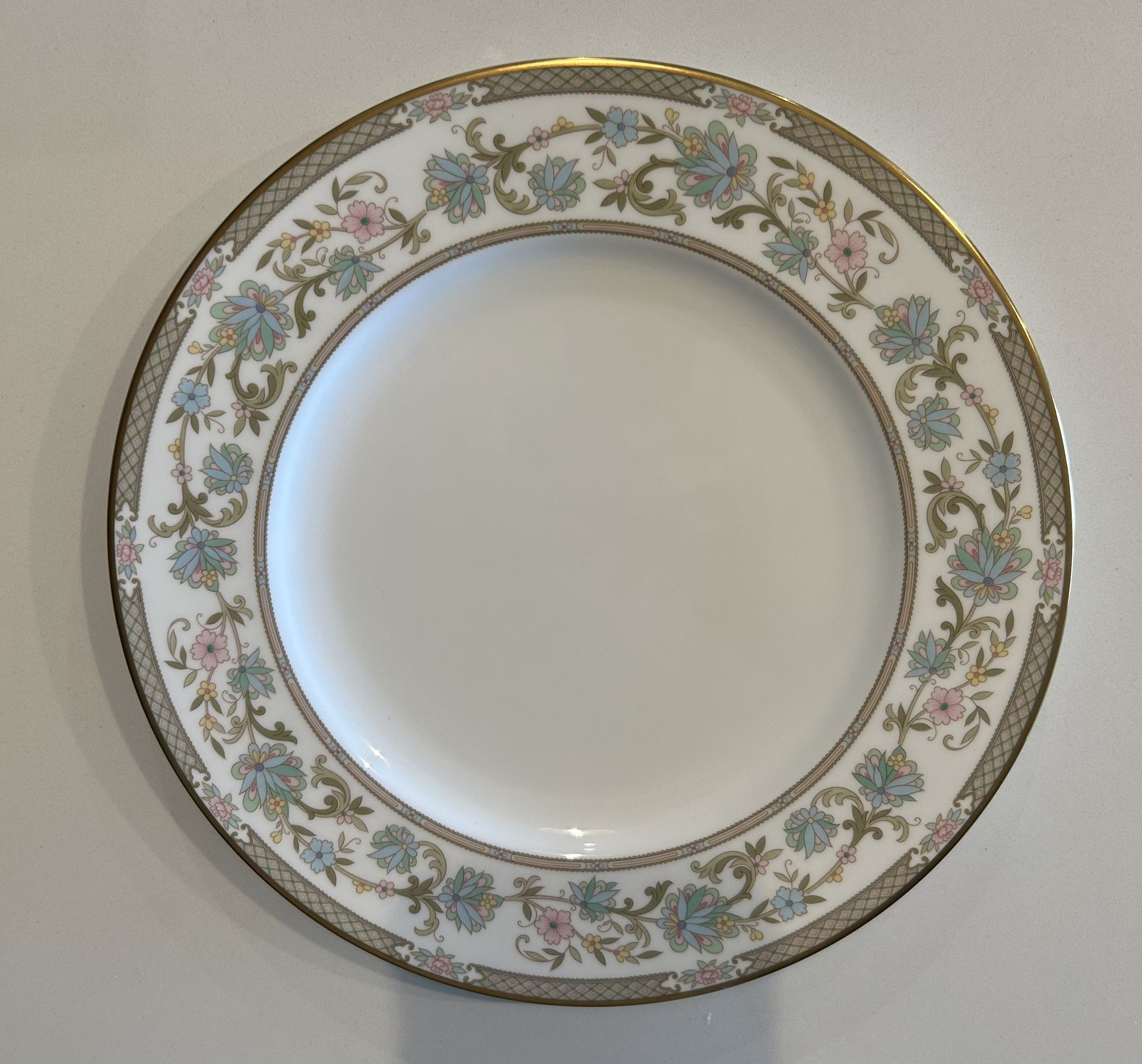 Noritake SAKURA fine China Set 92 Pc