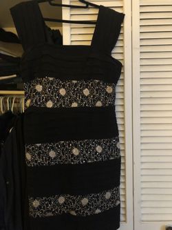 Dress black and gold sparkling ✨. Good condition
