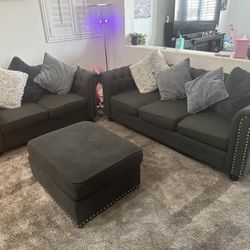 Beautiful Three-Piece Couch Set With Ottoman! Excellent Condition!