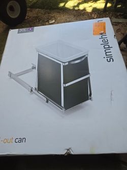 Pull out can