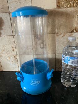 Candy dispenser