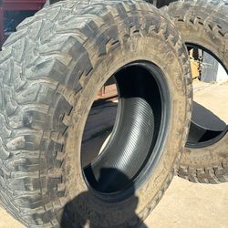 2-35x12:50x18 Toyo M/t Tires