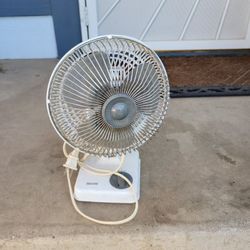 Vintage Sears Table Fan!
