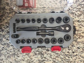 Husky 26-Piece Universal Socket Set with Ratchet