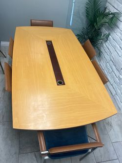 Free conference talks and chairs