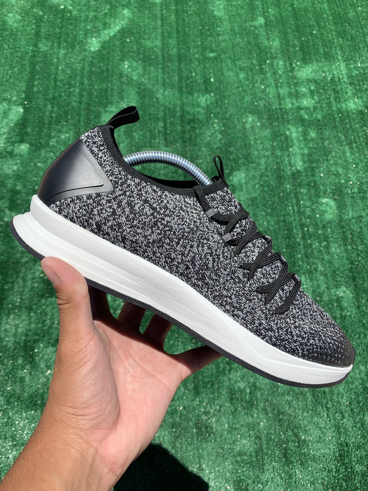 UNDER ARMOUR UA CHARGED COVERT KNIT (Size 10.5, Men’s)