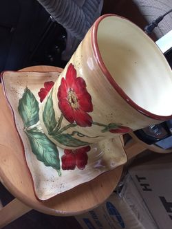 Vase and plate, ceramic