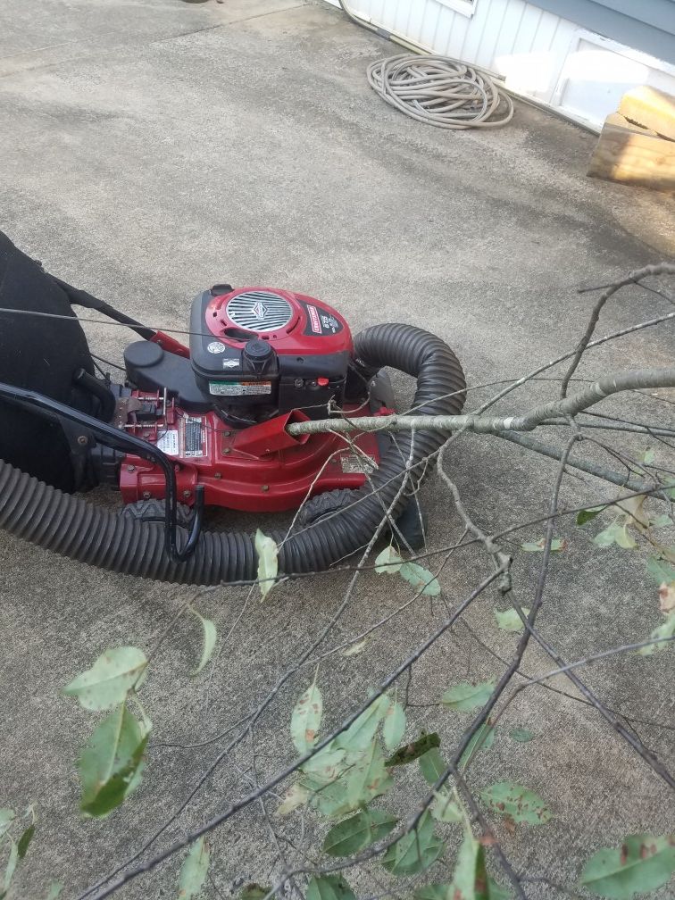 Craftsman 4 in 1 self propelled leaf vacuum, chipper, shredder, blower