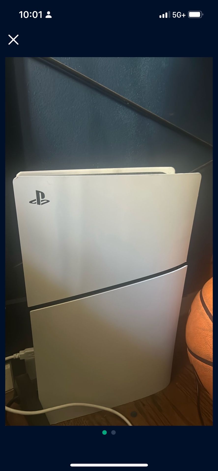 PS5 and monitor