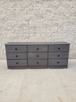 Gray Matte Bedroom Dresser Set!
