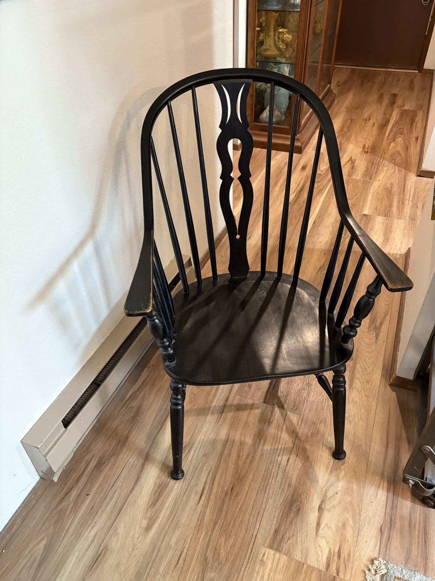Antique Arm Captain Chair - Black Finish