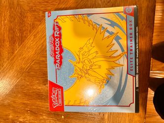 Pokémon Scarlet & Violet Paradox Rift Elite Trainer Box