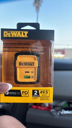 DEWALT USB CHARGER