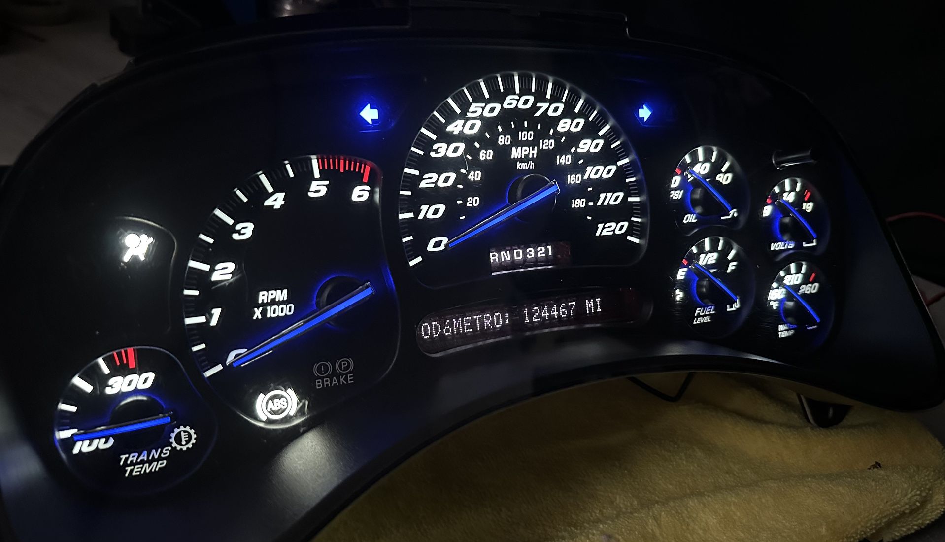 Cluster silverado ss style black