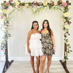 Wedding/Bridal Shower Arch / 7.5 ft x 7.5 ft / Flowers Included