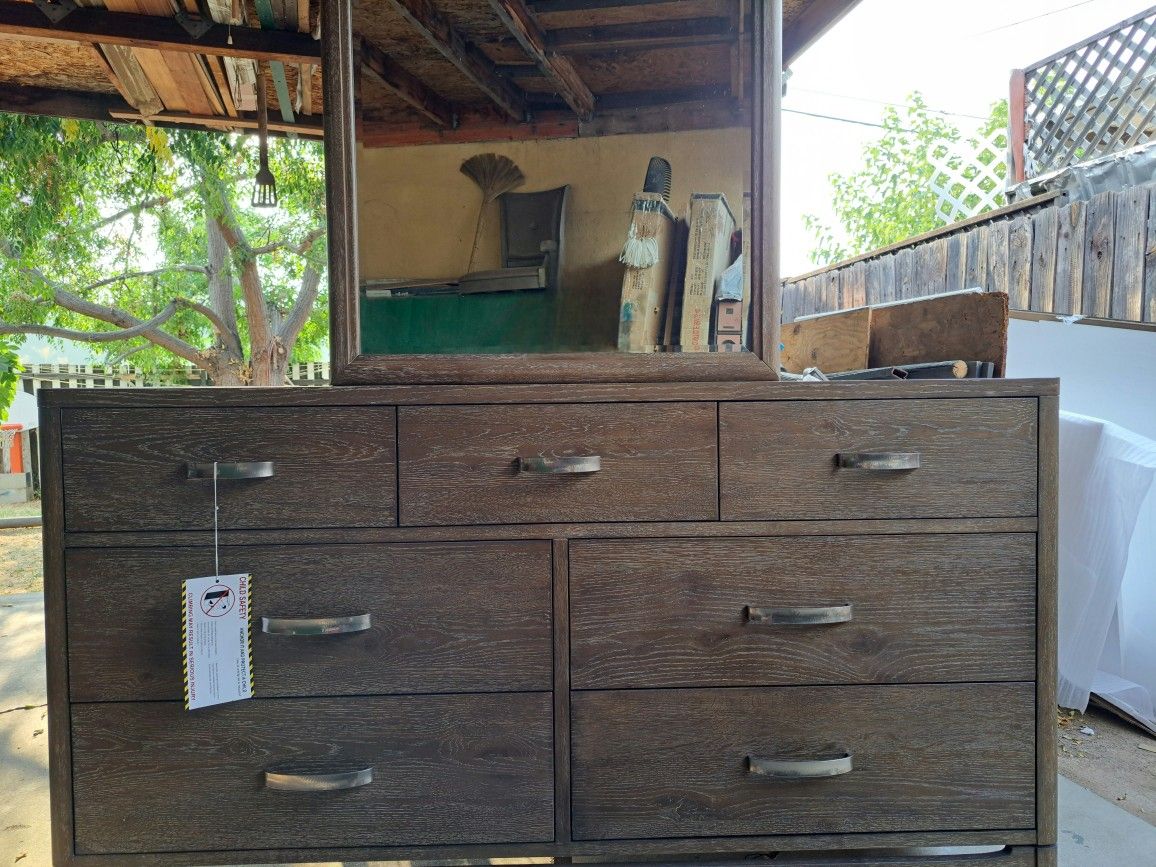 Drawer Dresser With Portrait Mirror. Open To Offers