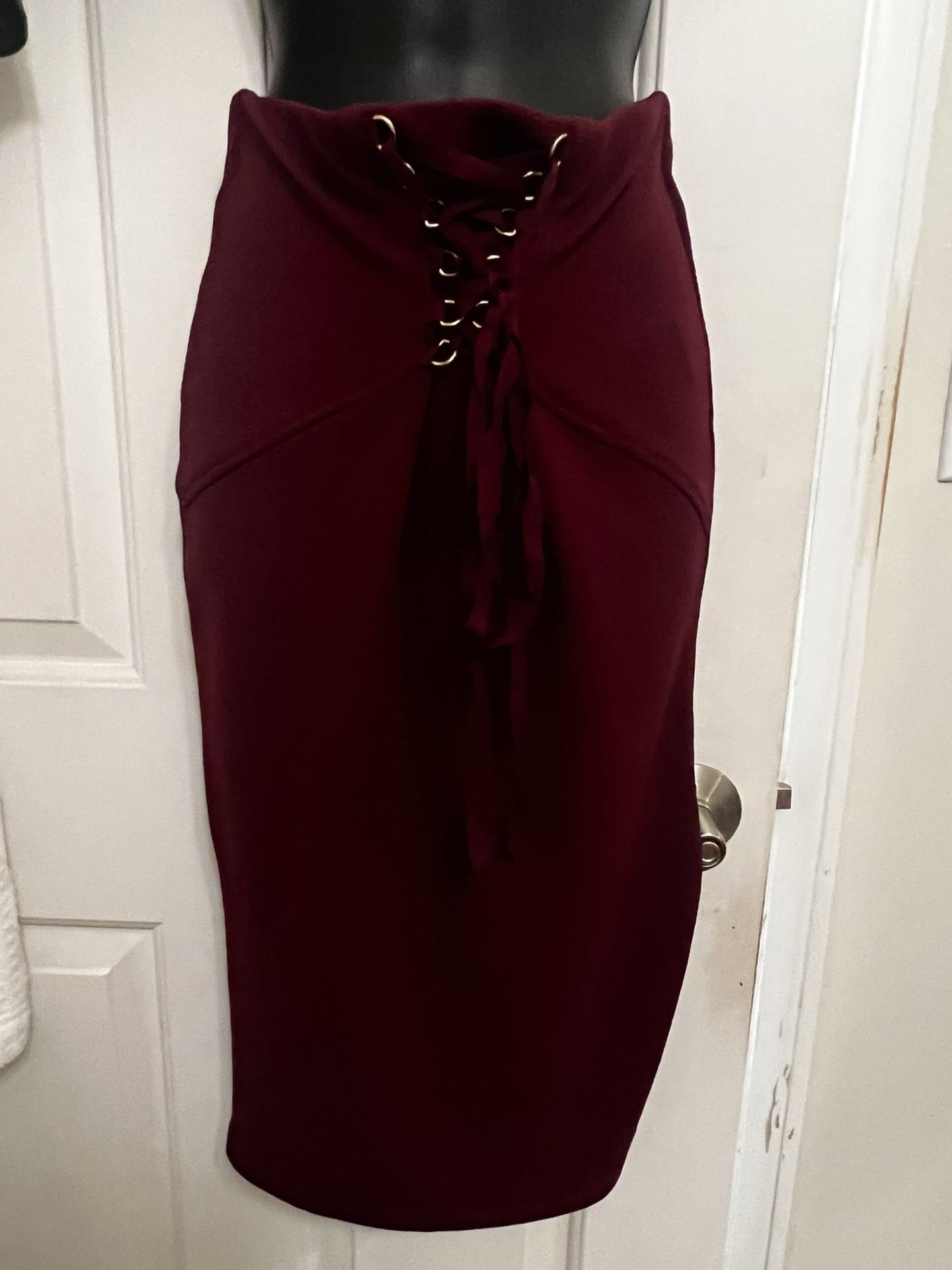 A-line burgundy red skirt corset string detail small stretchy waist