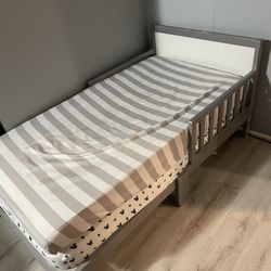 Toddler Bed With Mattress 