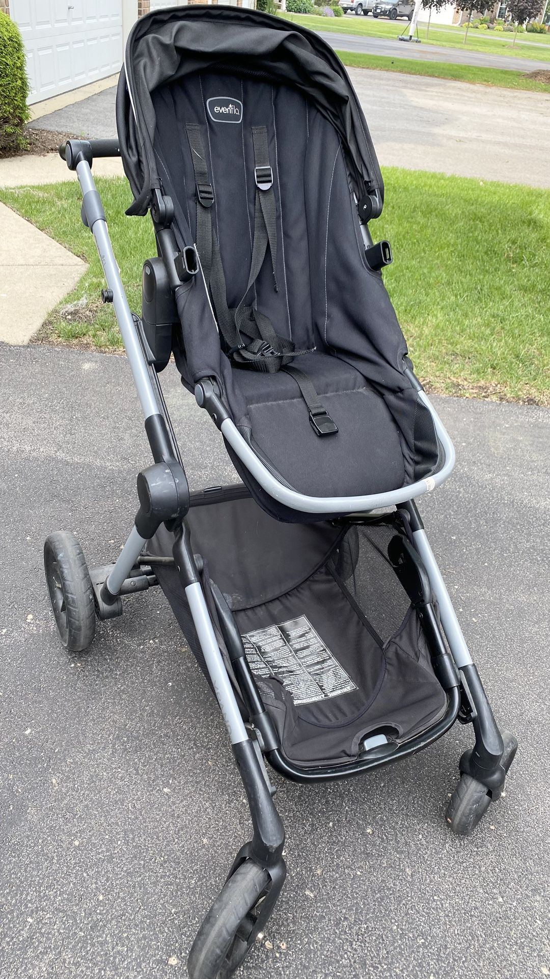 Evenflo Travel Stroller, Self-Folding
