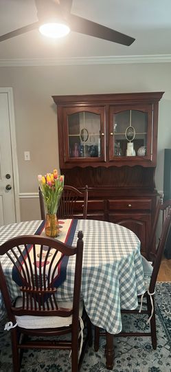 Dining room table and hutch