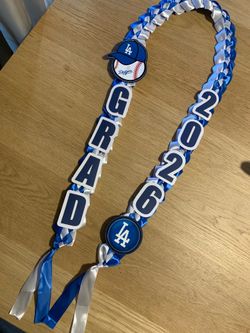 Dodgers theme lei