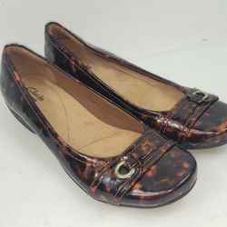 Clarks Collection Womens 8.5 M Leopard Print Slip On Ballet Flats Fashion Shoes 