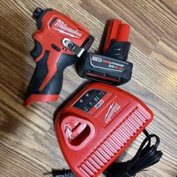 M12 Impact Driver Milwaukee 