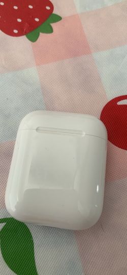 Apple AirPods ( 1st Generation)